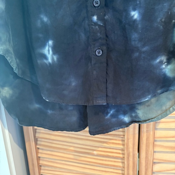 Cloth & Stone Anthropologie Green and Black Tie-Dye Button-Up Shirt Large - Picture 5 of 9